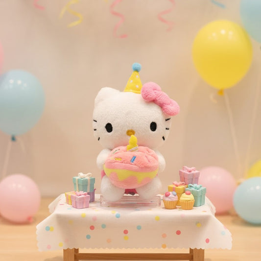 Hello Kitty Birthday Cake Keychain