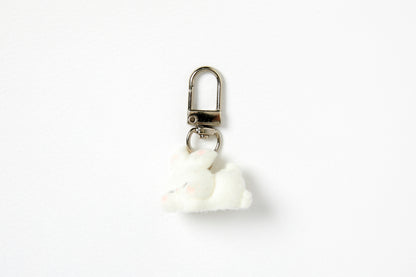 [Art Box] Lying White Rabbit Fluffy Keyring