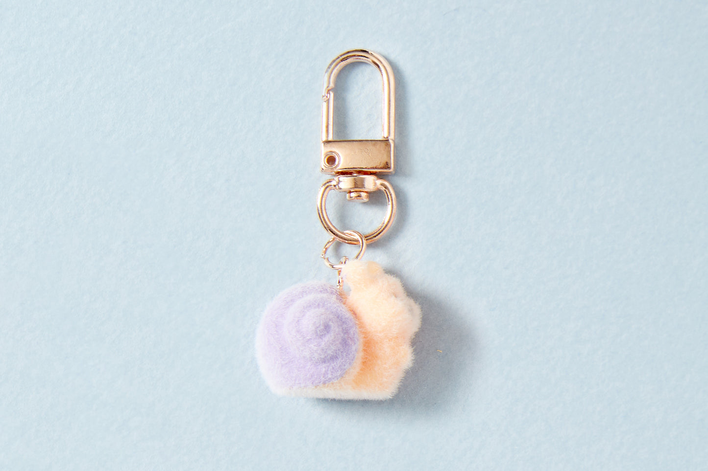 [Art Box] Relaxed Snail Fluffy Keyring